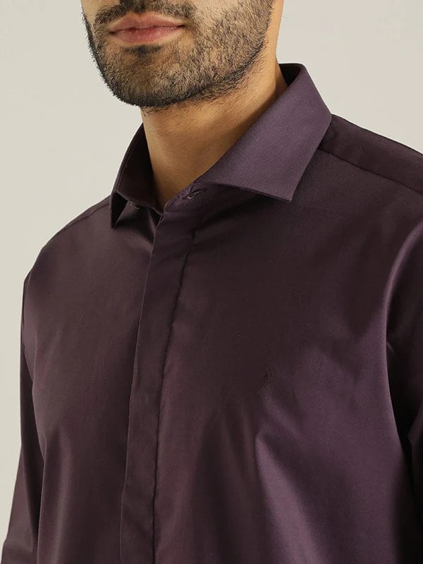 Indian Terrain Men Solid Purple Shirt